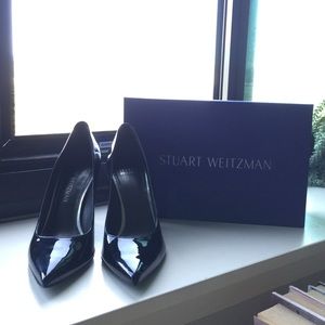 New but mismatched Stuart Weitzman pumps 9M